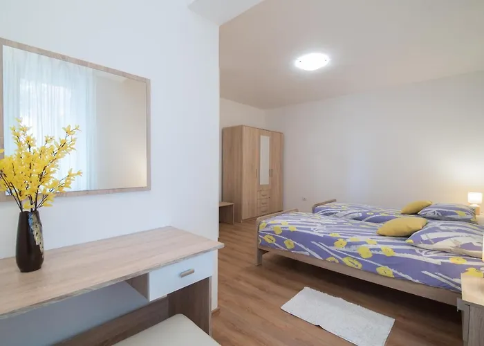 Nature 아파트 풀라